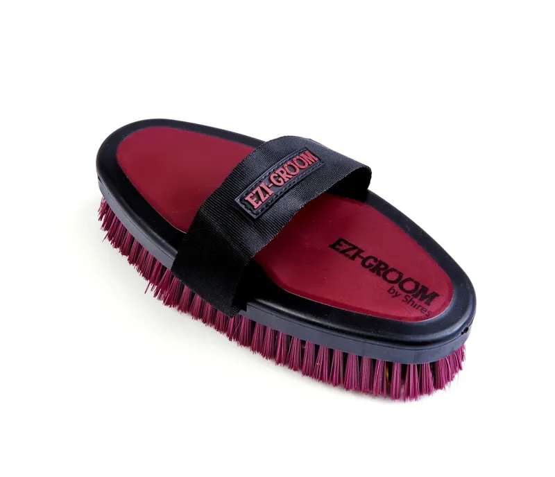 EZI-GROOM Grip Body Wash Brush in Burgundy-1